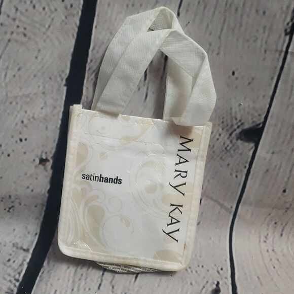 Mary Kay Small Bag - Picture 1 of 4
